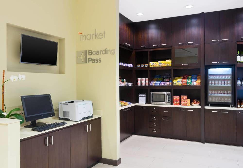 Courtyard By Marriott Kingston, Jamaica Hotell Eksteriør bilde