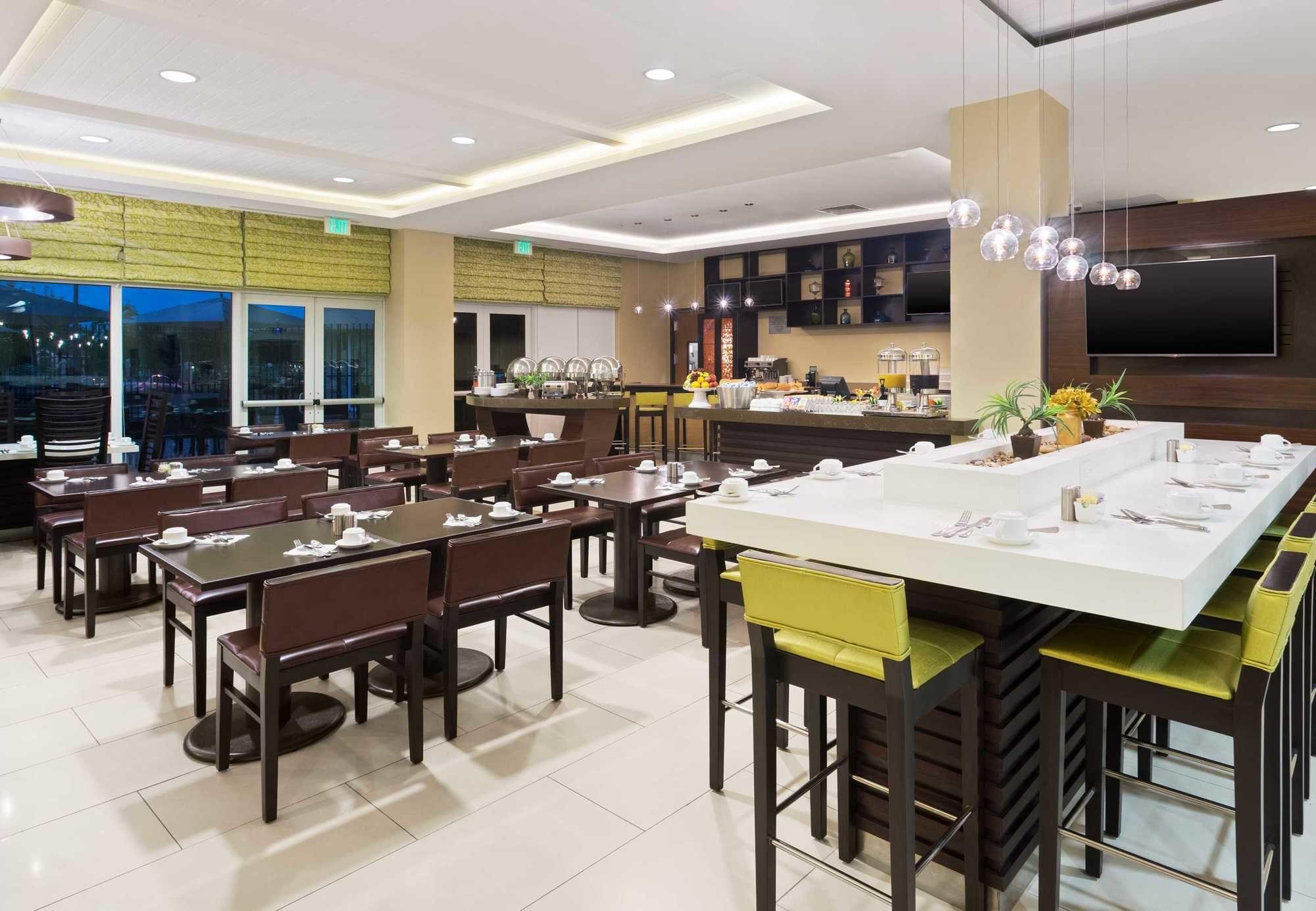 Courtyard By Marriott Kingston, Jamaica Hotell Eksteriør bilde