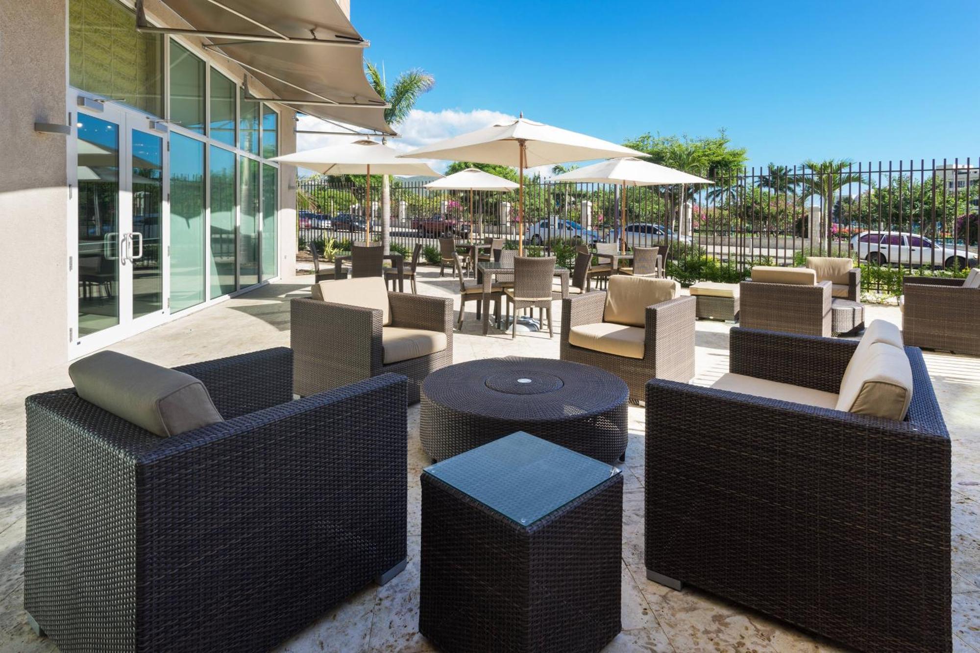 Courtyard By Marriott Kingston, Jamaica Hotell Eksteriør bilde