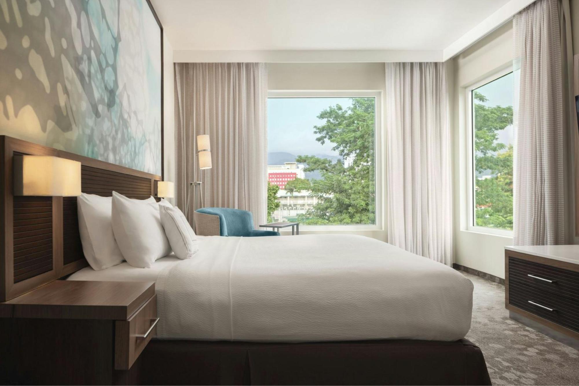 Courtyard By Marriott Kingston, Jamaica Hotell Eksteriør bilde